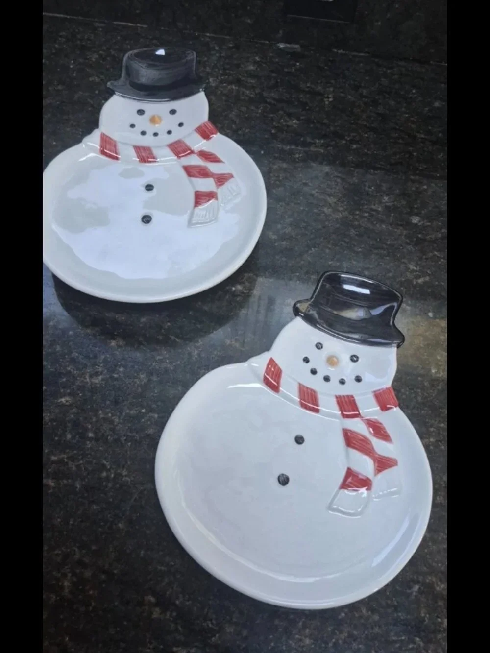 Set of 4 Williams Sonoma Holiday Snowman Plates New without Box Appetizer Snack